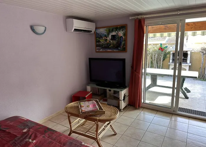 Holidayland T3 304 Mezzanine 9 Couchages Climatise 纳博讷普拉日